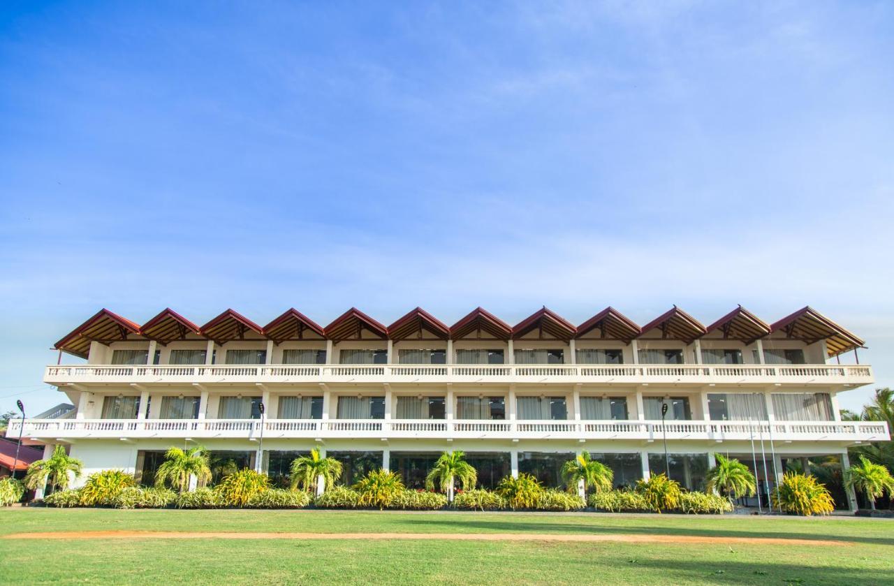 Jkab Beach Resort Trincomalee Exterior photo