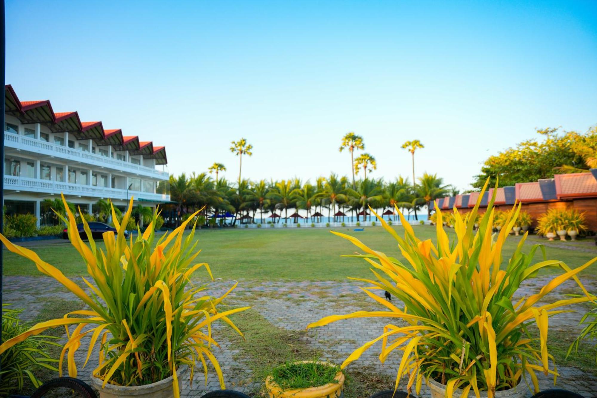 Jkab Beach Resort Trincomalee Exterior photo