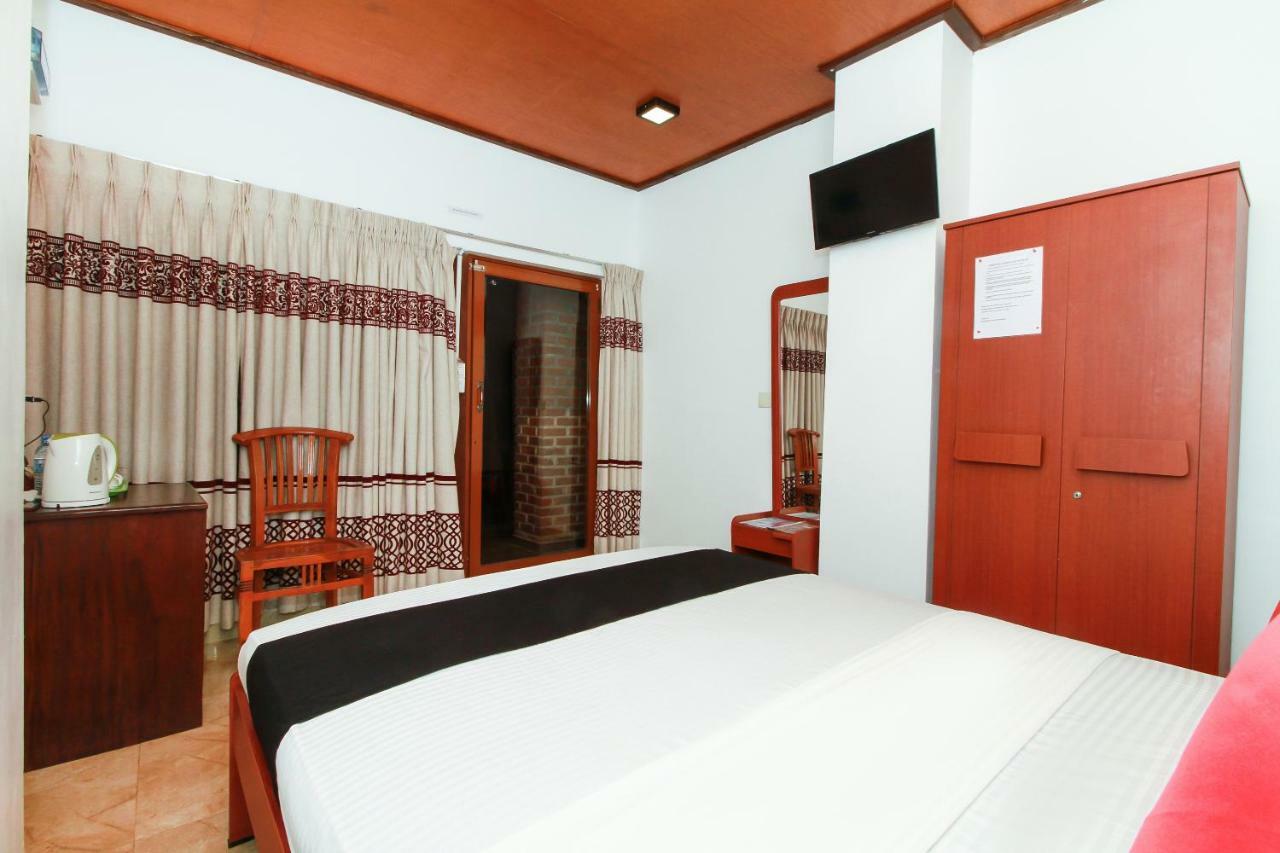 Jkab Beach Resort Trincomalee Exterior photo