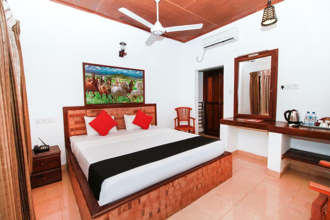 Jkab Beach Resort Trincomalee Exterior photo